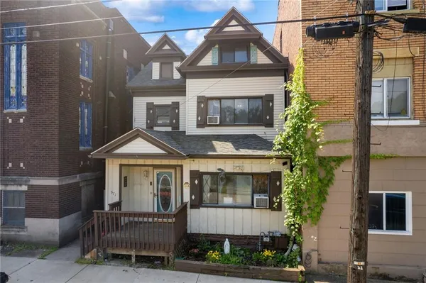 $92,000 | 571 3rd Street, Pitcairn, PA 15140