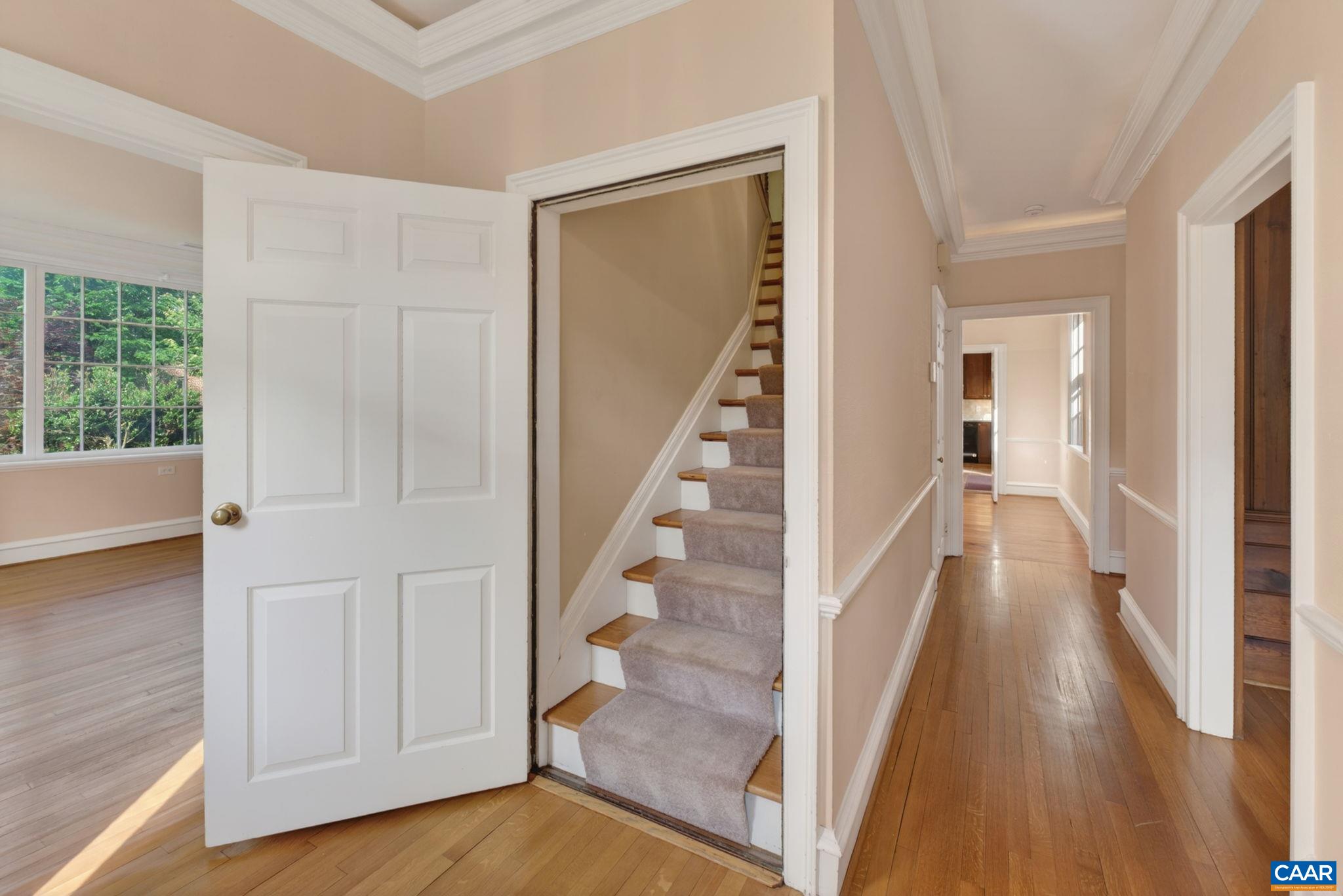 321 Alderman Road Charlottesville, VA 22903 - Photo 3 of 60