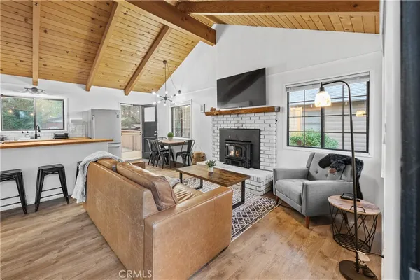 $385,000 | 42540 Cedar Avenue, Big Bear Lake, CA 92315