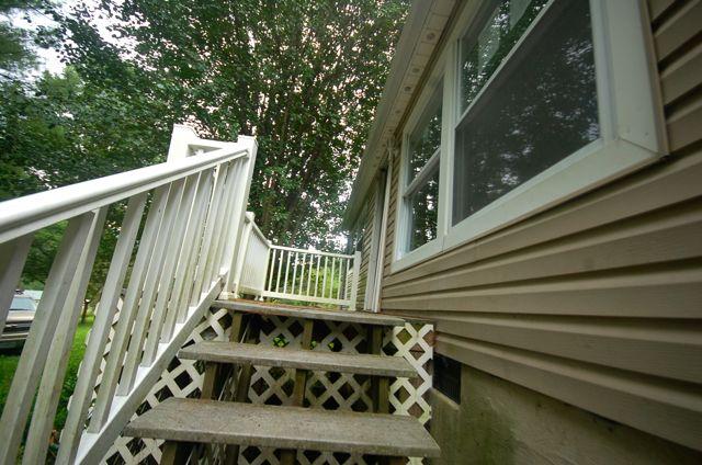 7008 Ogle Creek Road Covington, VA 24426 - Photo 3 of 16 FRONT STEPS