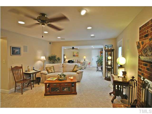 3306 Roundtree Court Raleigh, NC 27607 - Photo 21 of 24