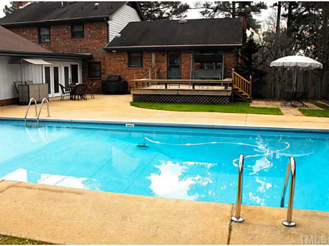 3306 Roundtree Court Raleigh, NC 27607 - Photo 24 of 24