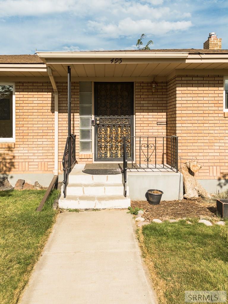 495 Packard Avenue Pocatello, ID 83201 - Photo 3 of 47
