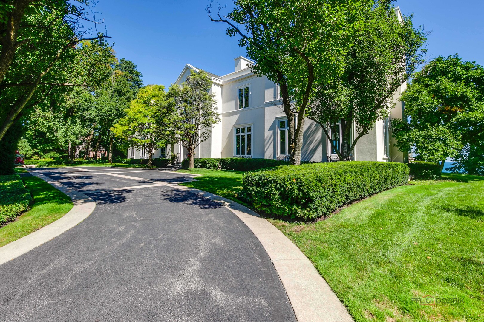 901 Lake Road Lake Forest, IL 60045 - Photo 2 of 60 Gallery Image 2