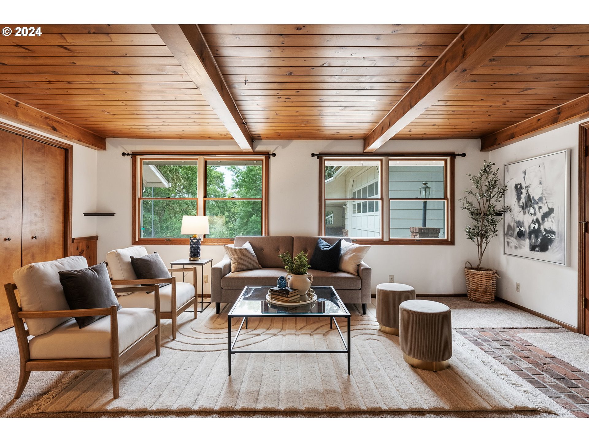 1995 West 34th Avenue Eugene, OR 97405 - Photo 14 of 47 a living room with furniture and a large window