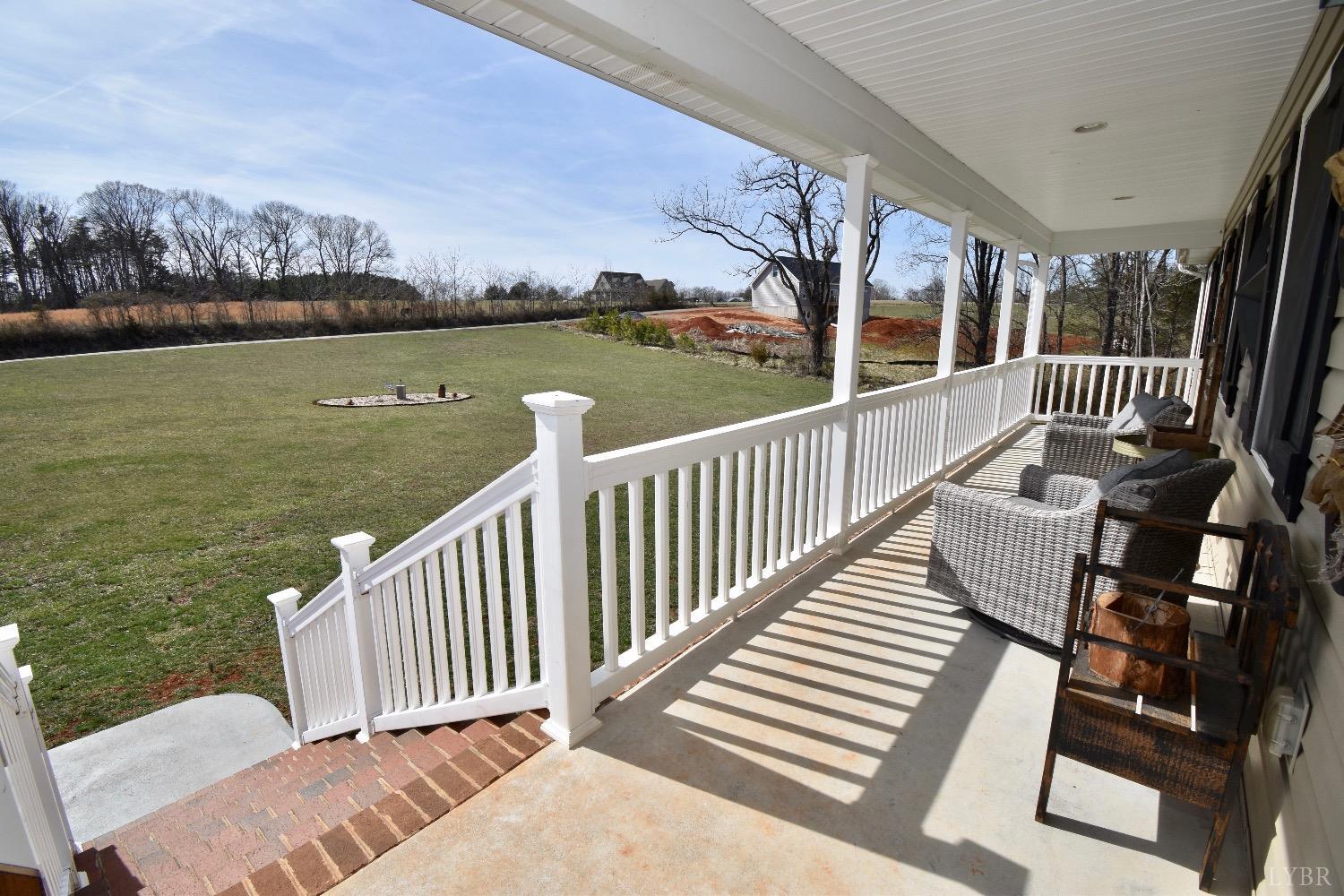 224 Tweedy Road Concord, VA 24538 - Photo 3 of 62
