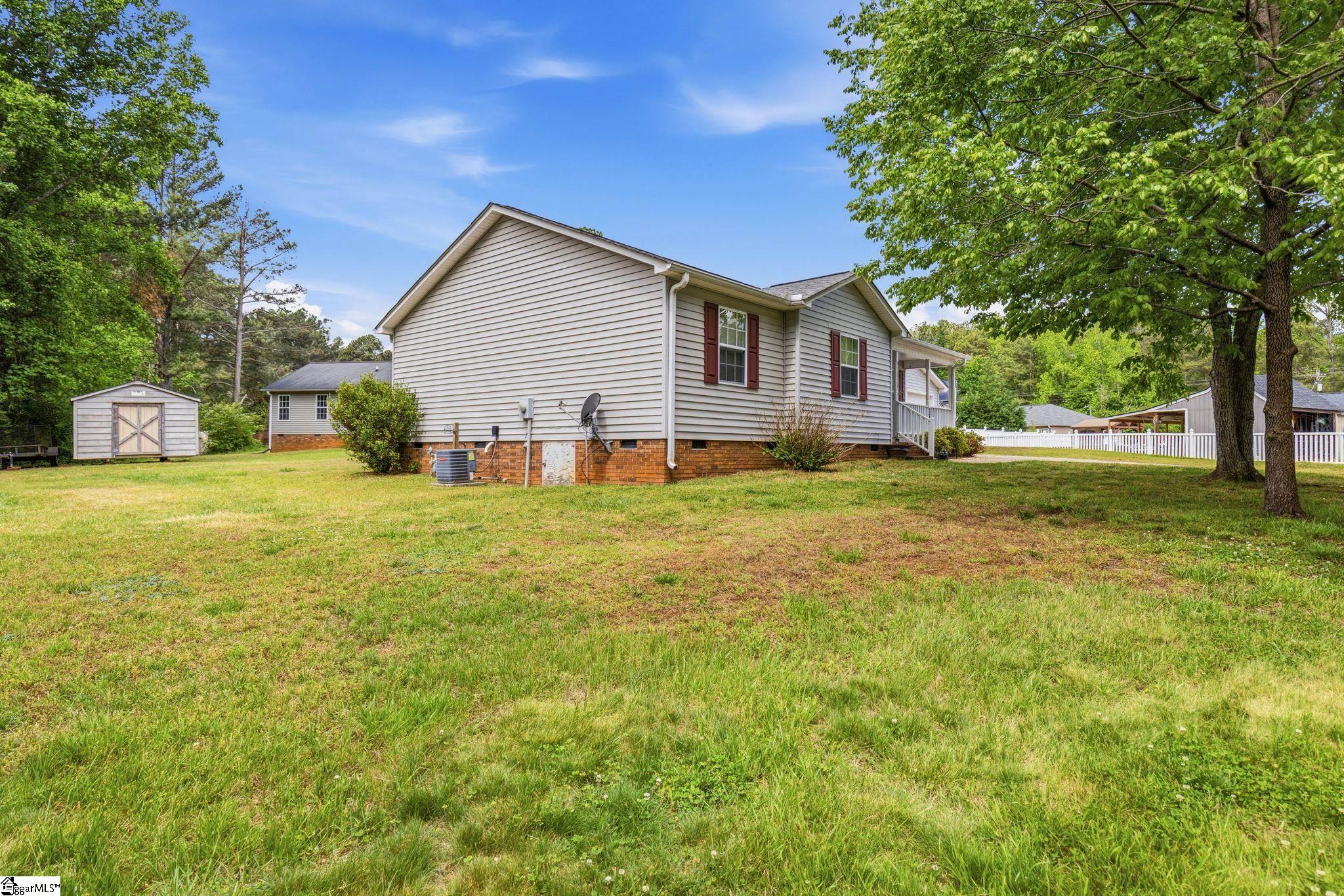 1570 Cedar Rock Church Road Easley, SC 29640 - Photo 3 of 27