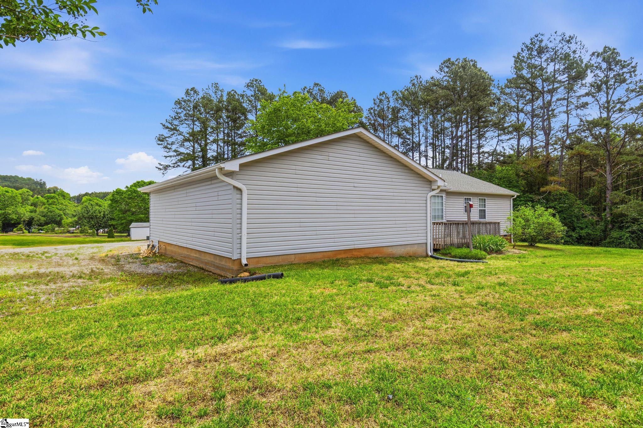 1570 Cedar Rock Church Road Easley, SC 29640 - Photo 7 of 27