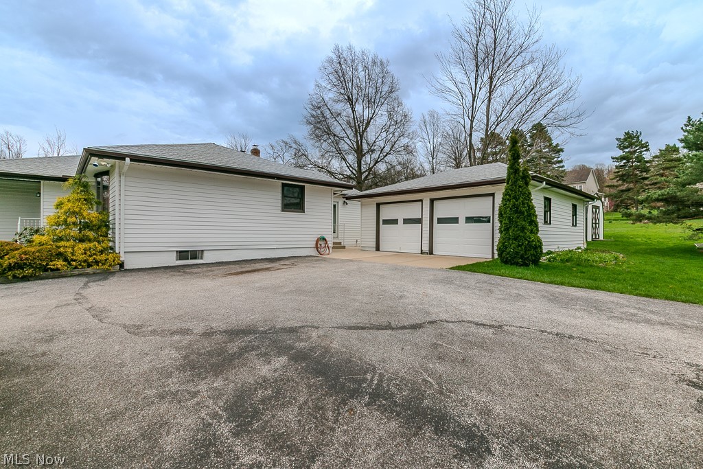 11570 Girdled Road Painesville, OH 44077 - Photo 37 of 38