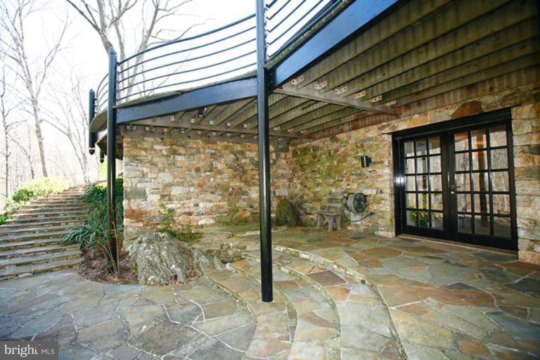 7503 Old Carters Mill Road Marshall, VA 20115 - Photo 21 of 25 Patio 2