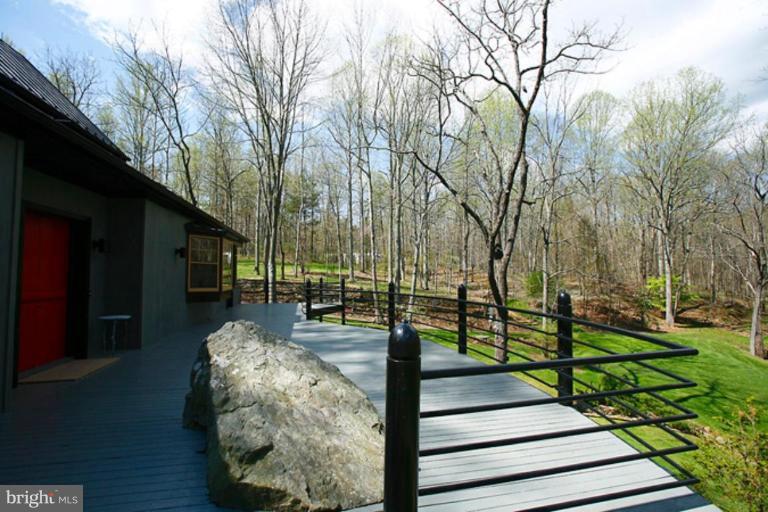 7503 Old Carters Mill Road Marshall, VA 20115 - Photo 25 of 25 Deck