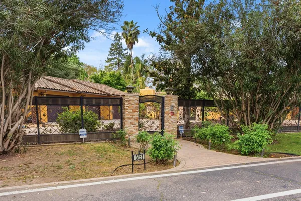 $1,695,000 | 5151 North Van Ness Boulevard, Fresno, CA 93711