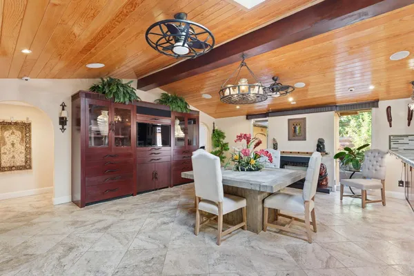 $1,695,000 | 5151 North Van Ness Boulevard, Fresno, CA 93711