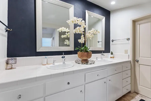 $1,695,000 | 5151 North Van Ness Boulevard, Fresno, CA 93711