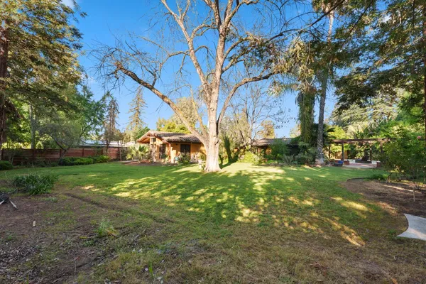 $1,695,000 | 5151 North Van Ness Boulevard, Fresno, CA 93711