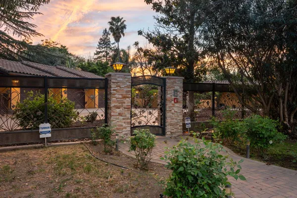 $1,695,000 | 5151 North Van Ness Boulevard, Fresno, CA 93711