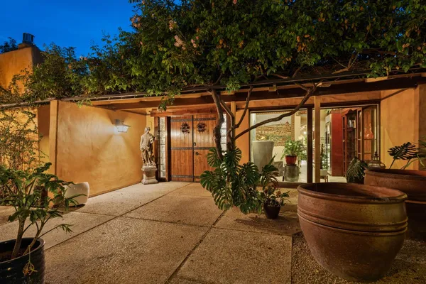 $1,695,000 | 5151 North Van Ness Boulevard, Fresno, CA 93711