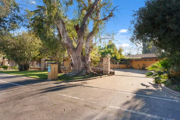$1,695,000 | 5151 North Van Ness Boulevard, Fresno, CA 93711