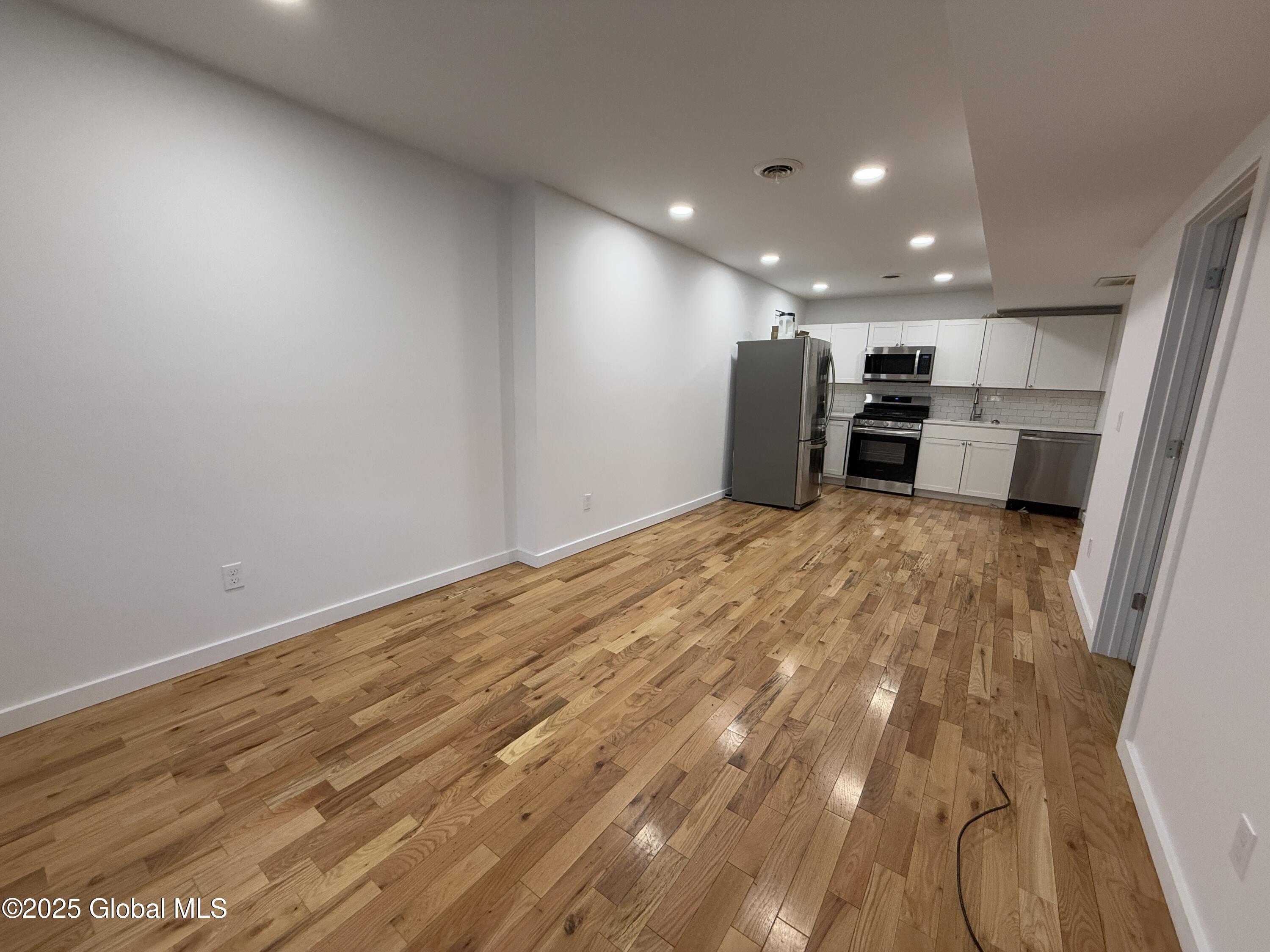 479 2nd Street, Unit 2 Troy, NY 12180 - Photo 6 of 10 IMG_6165