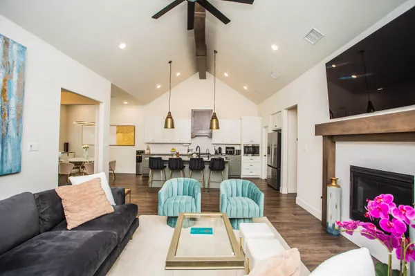 $2,995 | 12009 Upton Avenue, Lubbock, TX 79424