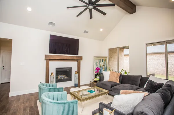 $2,995 | 12009 Upton Avenue, Lubbock, TX 79424