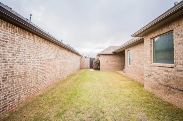 $2,995 | 12009 Upton Avenue, Lubbock, TX 79424