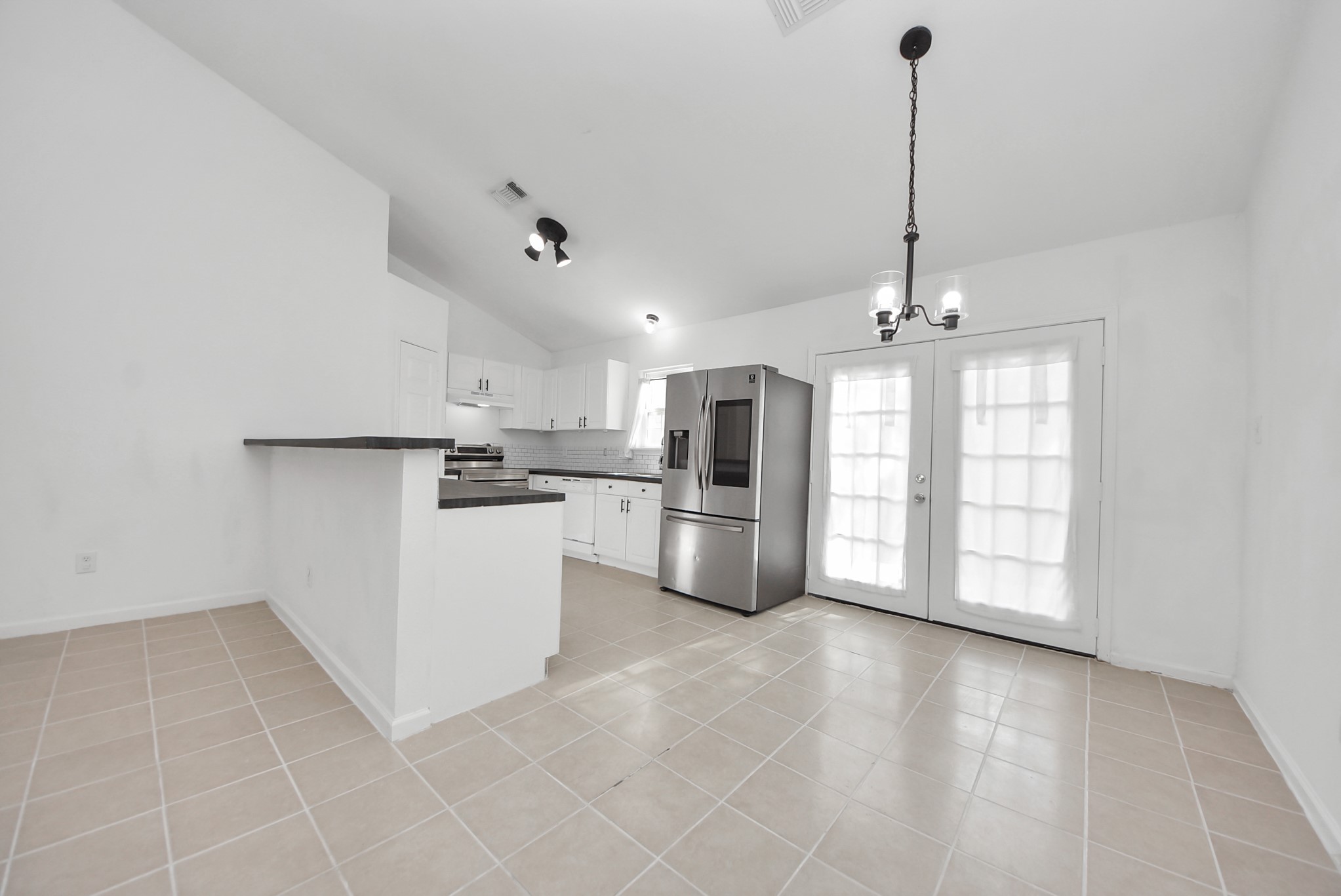 1610 7th Street Hempstead, TX 77445 - Photo 8 of 23