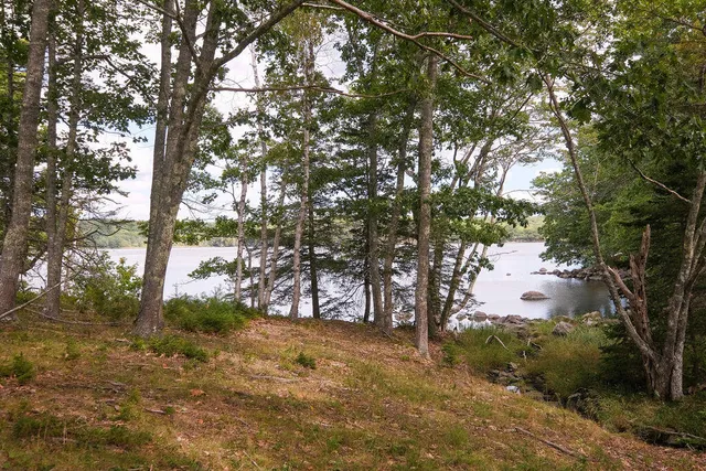 $875,000 | 565 Bagaduce Road, Brooksville, ME 04617