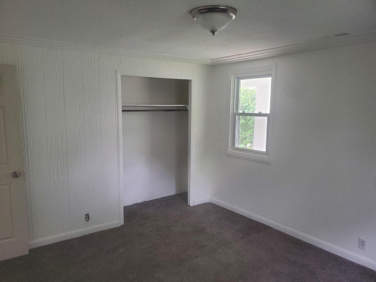 1711 South Hemlock Road Muncie, IN 47302 - Photo 13 of 16 Gallery Image 13