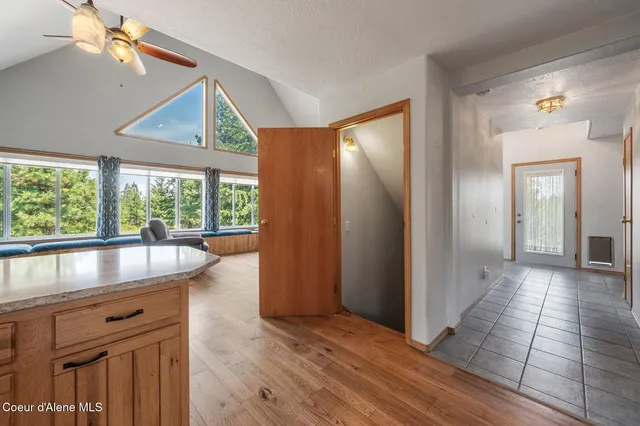 $799,000 | 9067 West Coeur D'Alene Drive, Spirit Lake, ID 83869