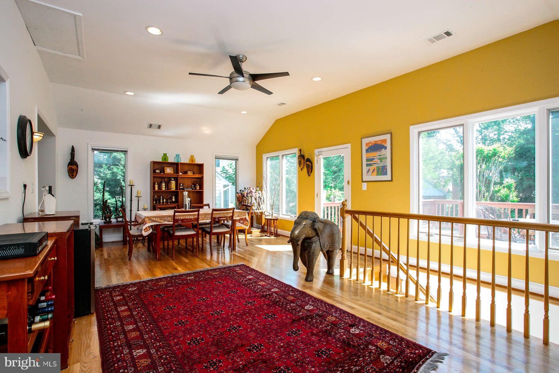 2445 North Rockingham Street Arlington, VA 22207 - Photo 6 of 15 Family Room