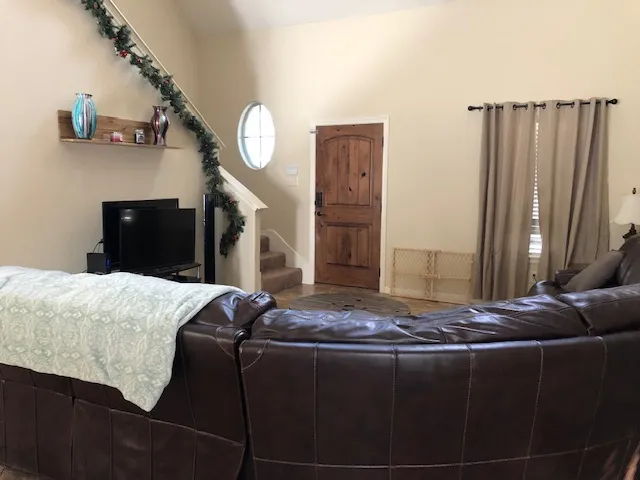 $2,675 | 6916 Appomattox Drive, College Station, TX 77845