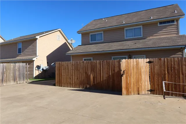 $2,675 | 6916 Appomattox Drive, College Station, TX 77845