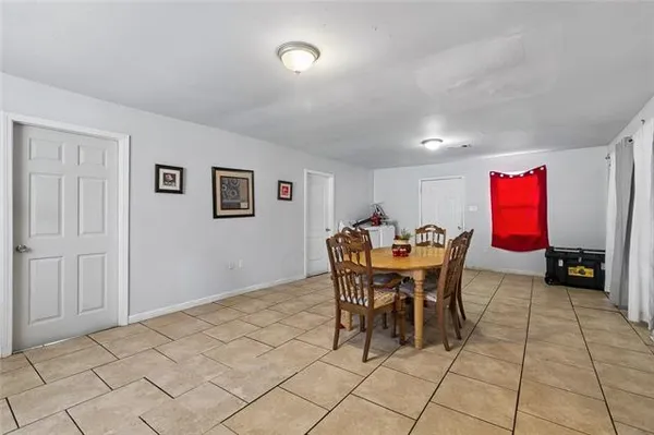 $200,000 | 507 Warrington Drive, New Orleans, LA 70122