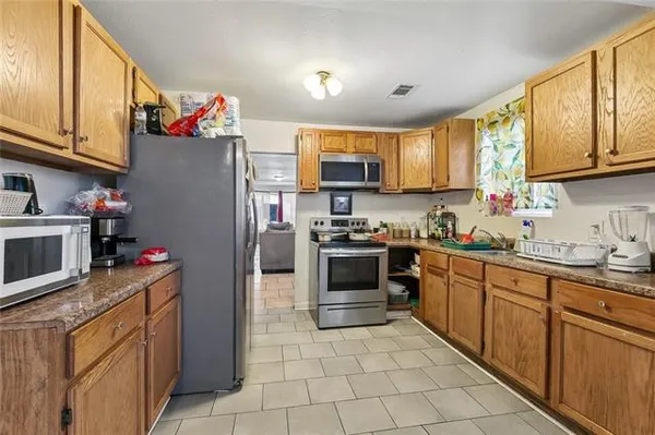 $200,000 | 507 Warrington Drive, New Orleans, LA 70122