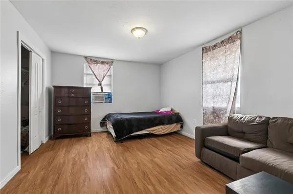 $200,000 | 507 Warrington Drive, New Orleans, LA 70122