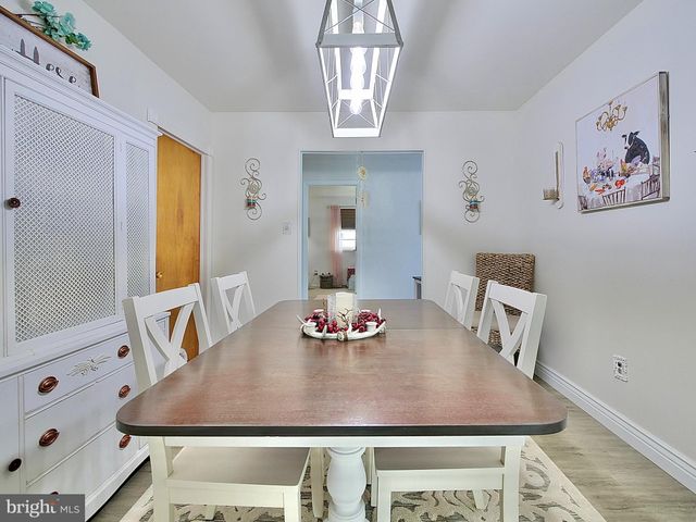 $300,000 | 517 Rohach Road, Aston, PA 19014