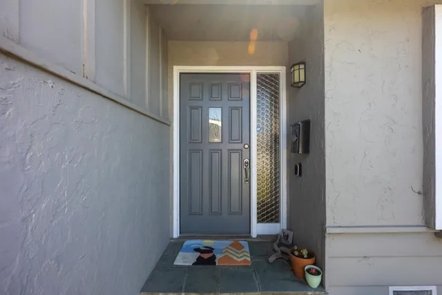 $1,424,000 | 544 Grove Street, Half Moon Bay, CA 94019