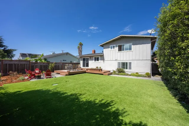 $1,424,000 | 544 Grove Street, Half Moon Bay, CA 94019