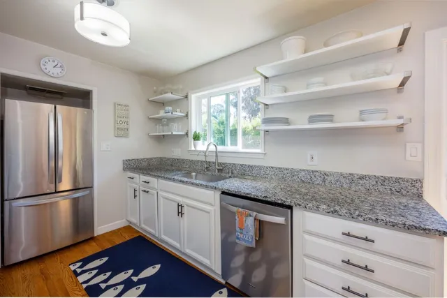 $1,424,000 | 544 Grove Street, Half Moon Bay, CA 94019