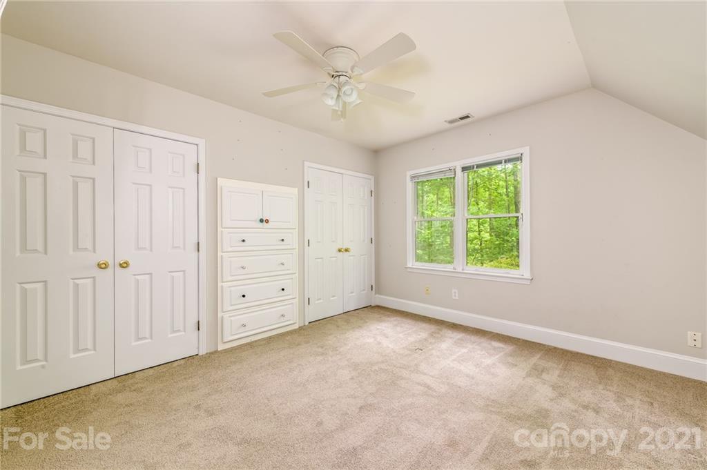 712 Lochaven Road Waxhaw, NC 28173 - Photo 18 of 38 an empty room with windows and closet