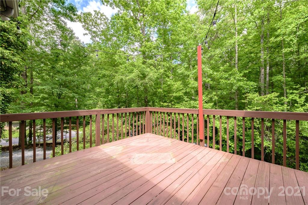 712 Lochaven Road Waxhaw, NC 28173 - Photo 35 of 38 a balcony with wooden floor and fence