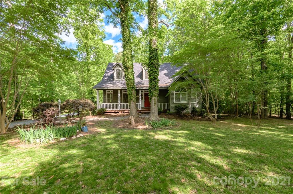 712 Lochaven Road Waxhaw, NC 28173 - Photo 37 of 38 a view of house with backyard