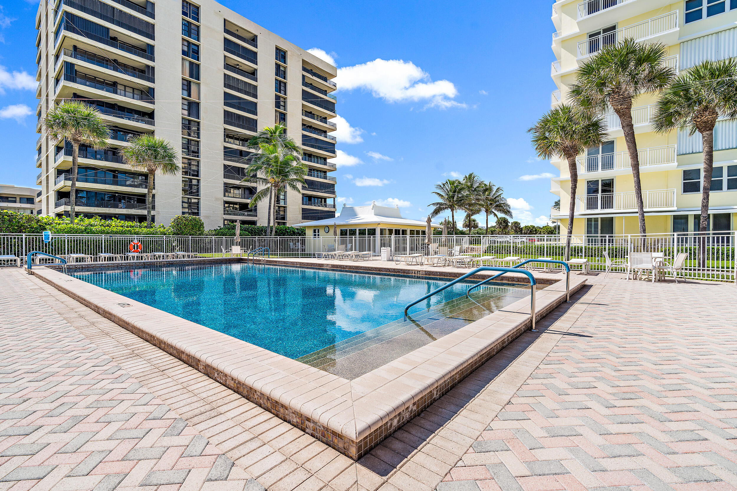 500 Ocean Drive, Unit E2A Juno Beach, FL 33408 - Photo 34 of 40 500 Ocean Dr, Unit E-2A