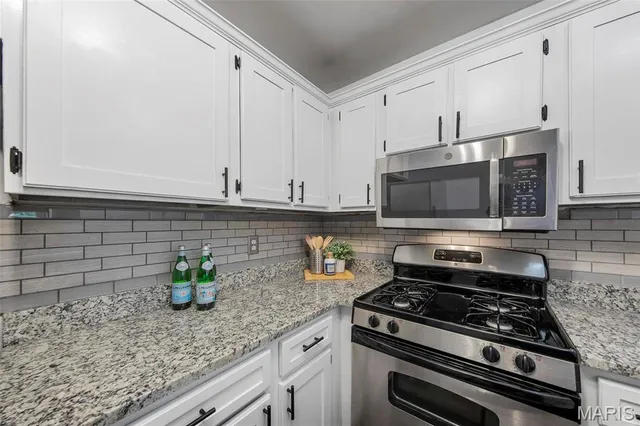 $2,200 | 322 Villa Drive, Lake St. Louis, MO 63367