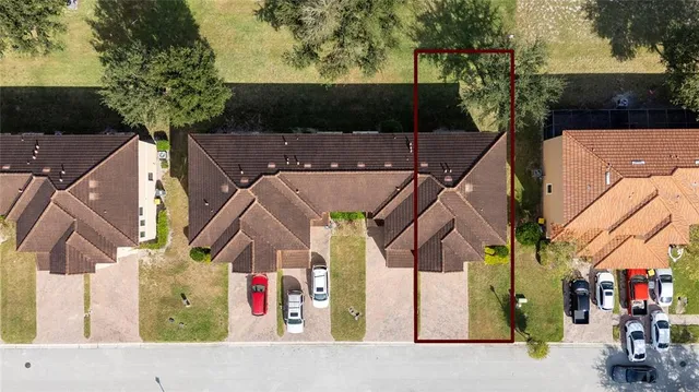 a view of building along with trees