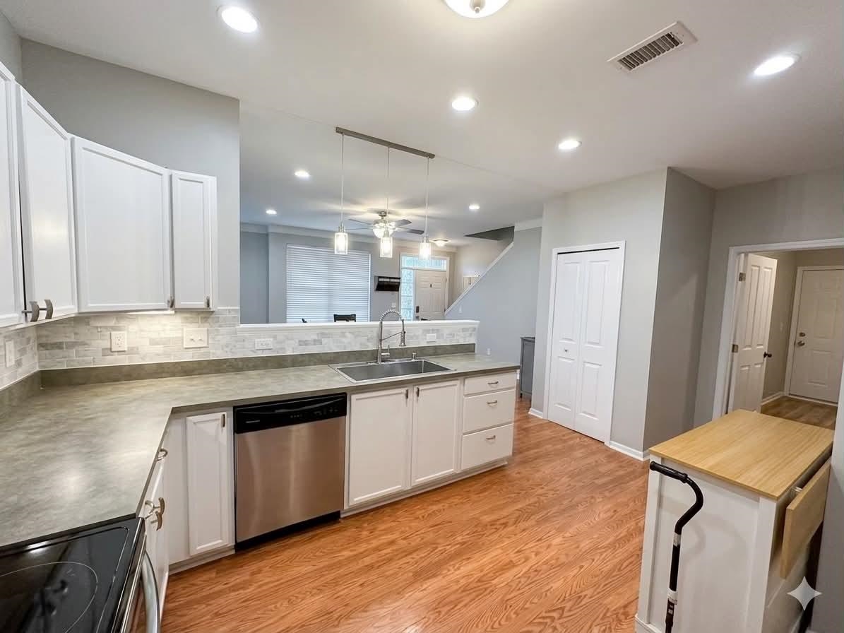 4248 Hampton Ridge Boulevard Howell, MI 48843 - Photo 13 of 25