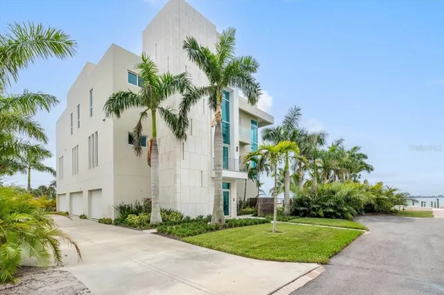 $10,750,000 | 1000 Tocobaga Lane, Sarasota, FL 34236