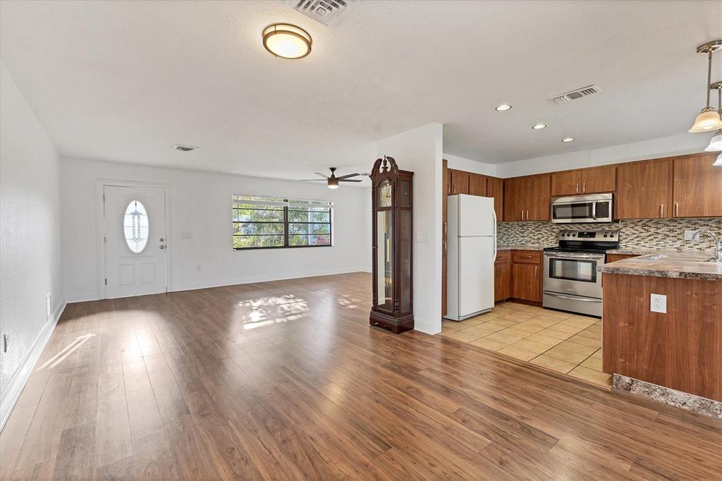 7305 Innsbrook Street Englewood, FL 34224 - Photo 14 of 40 Gallery Image 14