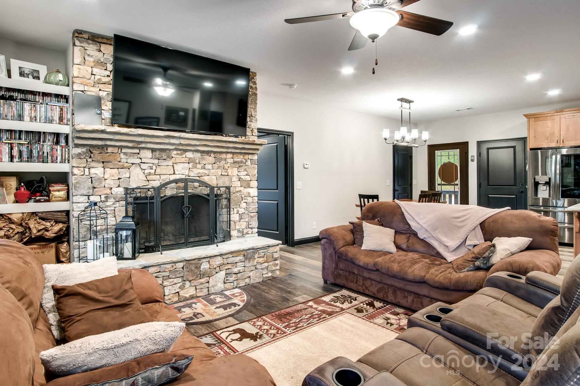 51 Red Mountain Road Sylva, NC 28779 - Photo 16 of 47 Gallery Image 16